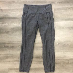 Athleta Mid Calf Leggings- Gray Size M
